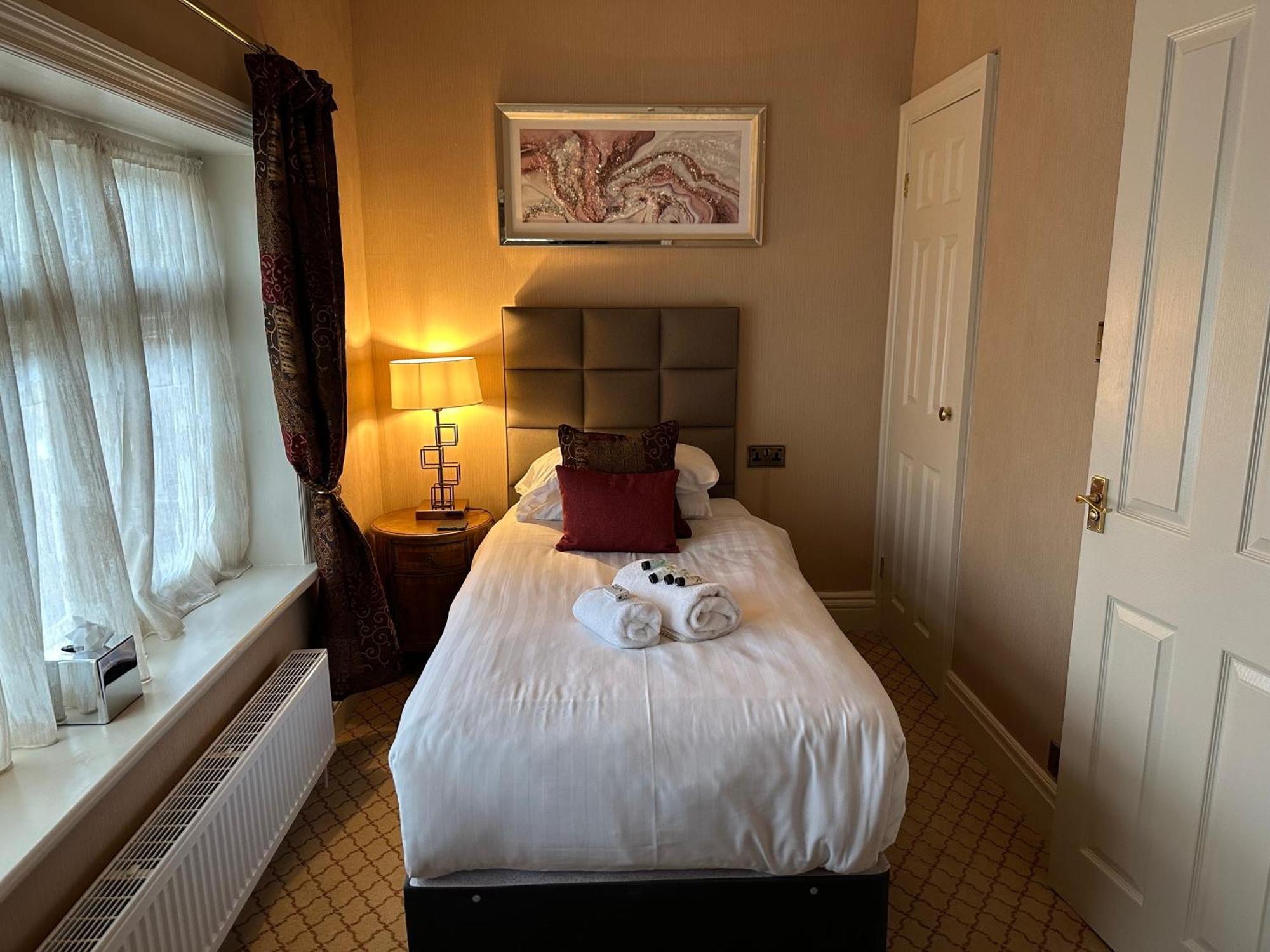 The Chester Court Hotel Экстерьер фото