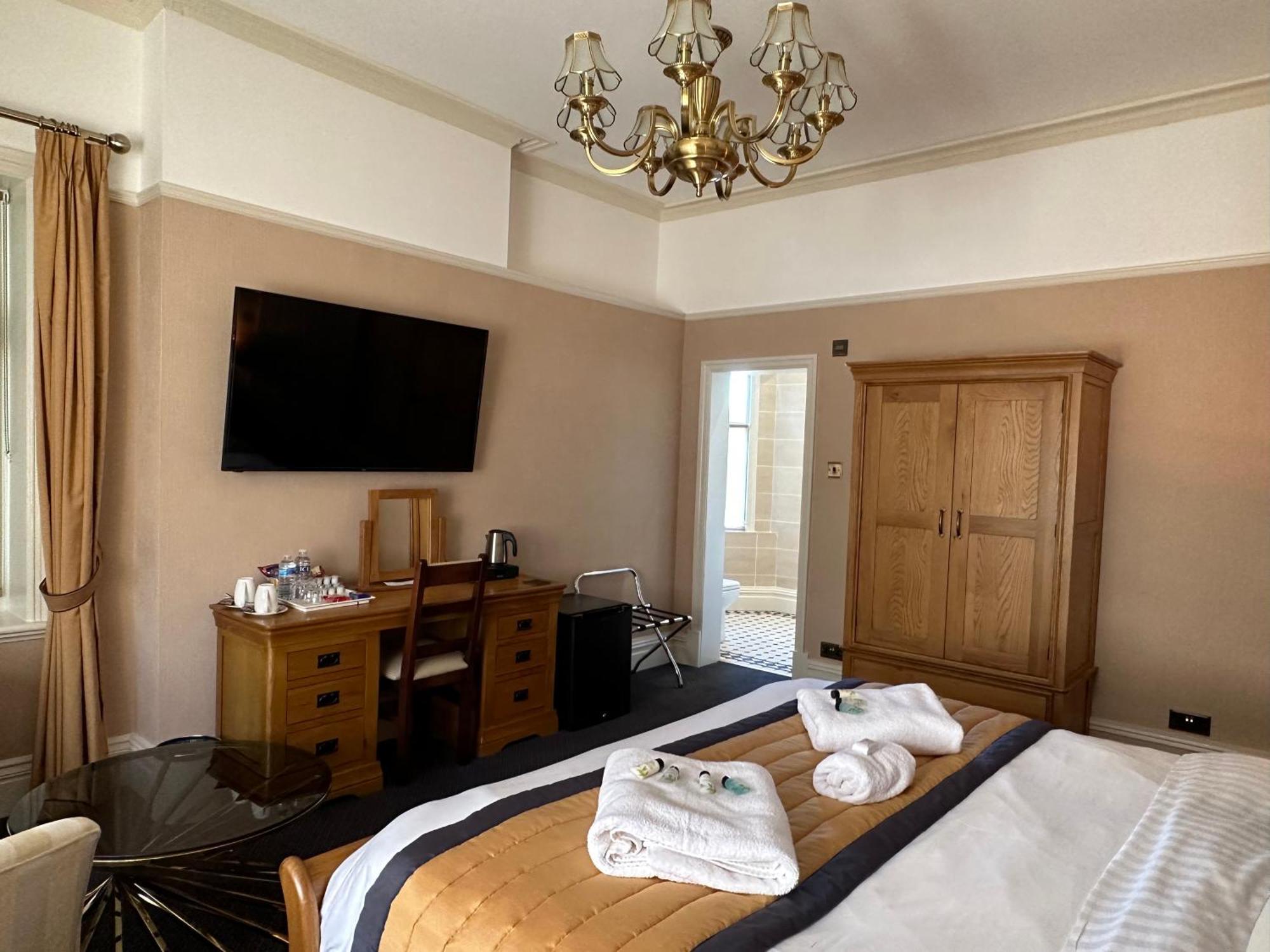 The Chester Court Hotel Экстерьер фото